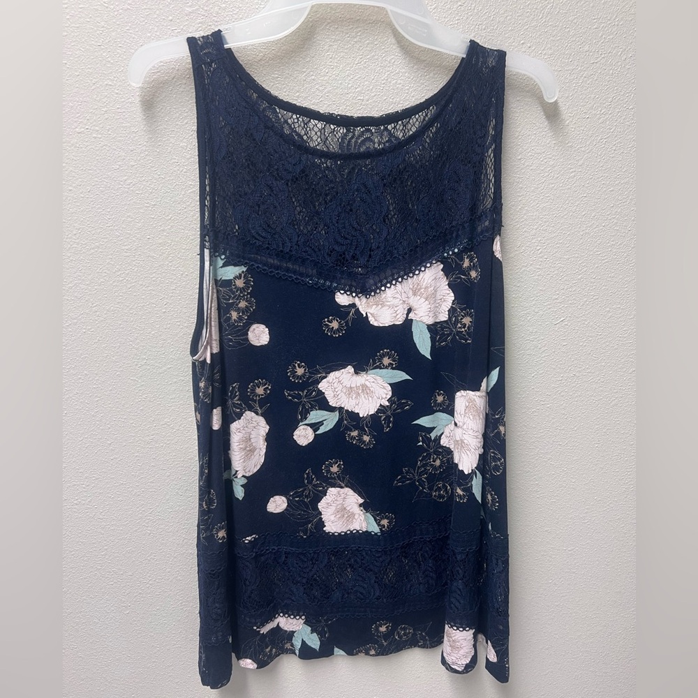 Torrid Navy Floral Lace Top Size 00